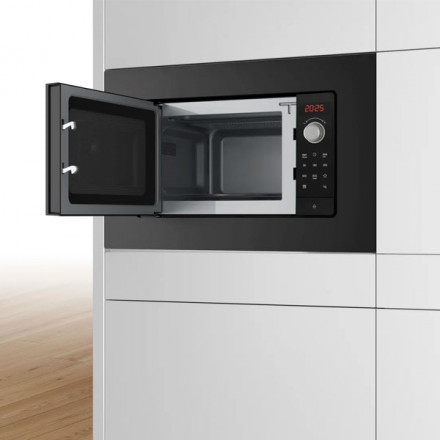 Встраиваемая микроволновая печь Bosch BFL623MB3