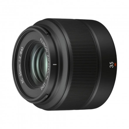 Объектив Fujifilm XC 35mm f/2