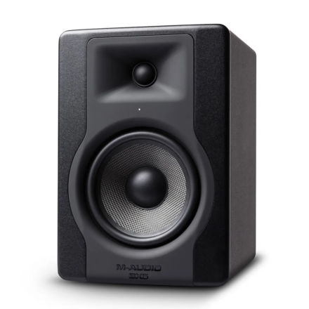 M-Audio BX5 D3 активный студийный монитор 5 дюймов 100 Вт для сведения и записи