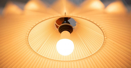 Умная Лампа Ezviz LB1