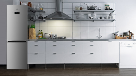 Холодильник Beko RCNK365E20ZX